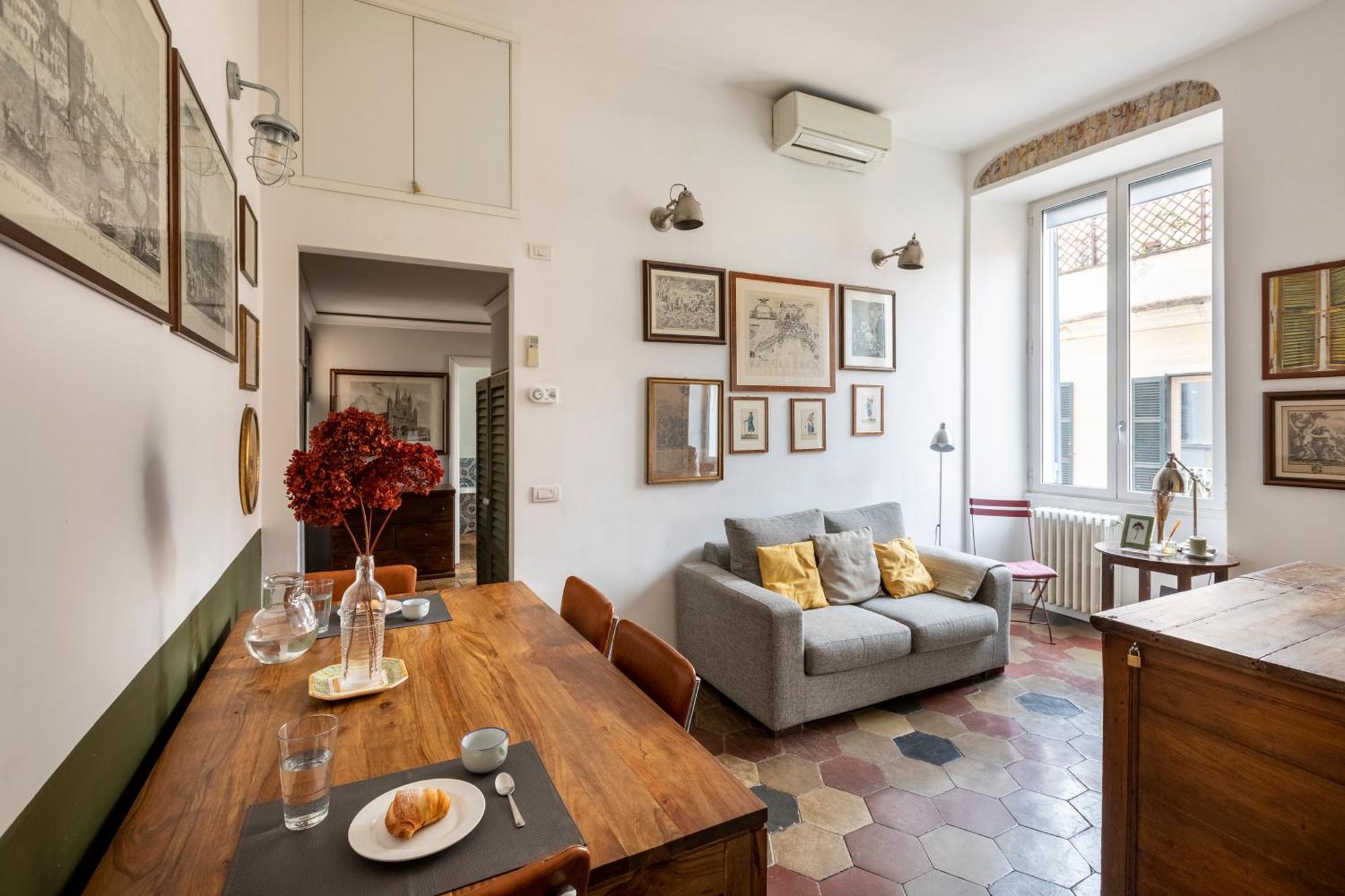 Colosseo Apartment- Heart Of Rione Monti Rome Exterior photo